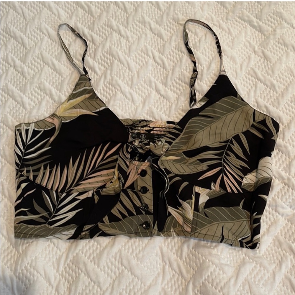 NWT Volcom Cropped top